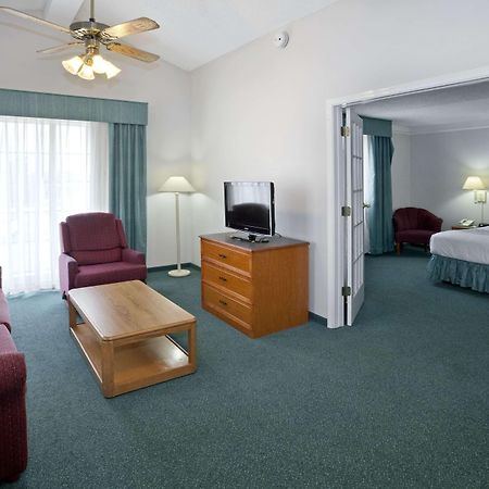La Quinta Inn By Wyndham Omaha West Екстериор снимка
